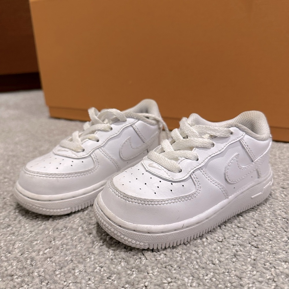 Nike Air Force 1